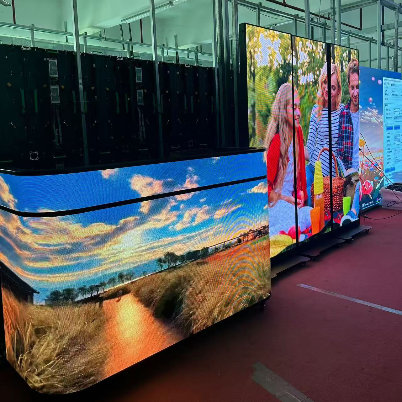 ZXR Series Small Flexible LED-Display ZXR Series Small Flexible LED-Display